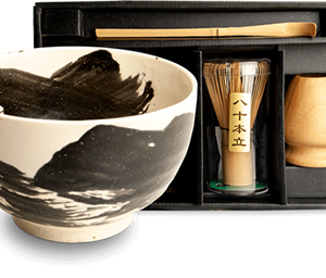 Matcha Set -Tsubame- 4-teilig in Geschenkbox - Teeblätter Versand